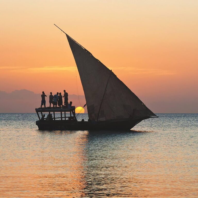 Half-Day Traditional Sunset Dhow Cruise